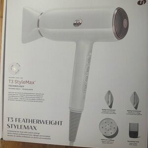 T3 Featherweight StyleMax Hair Dryer - White